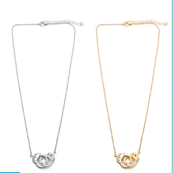 Women's accessories - Picture 1 of 1